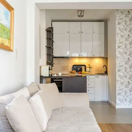 Vangogh By Mythings Apartment *