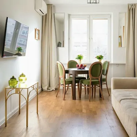 Vangogh By Mythings Apartment *