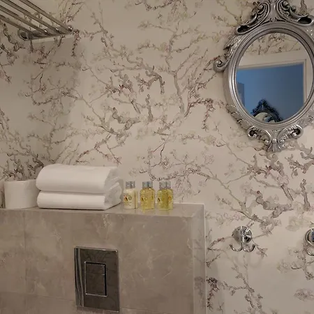 Vangogh By Mythings Warszawa